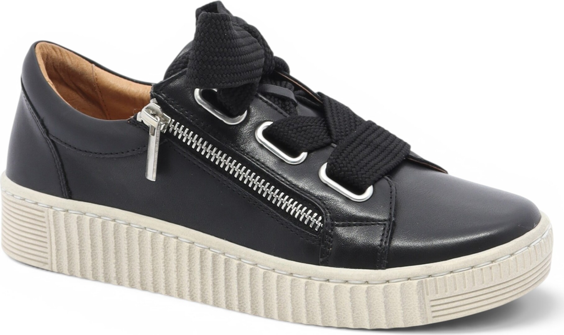 SOULIER LACÉ AVEC FERMOIR-90669