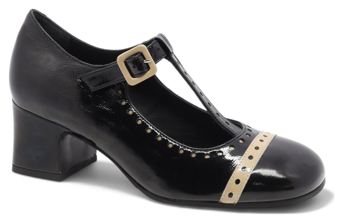 SOULIER AVEC COURROIE AJUSTABLE SUR TALO-93751