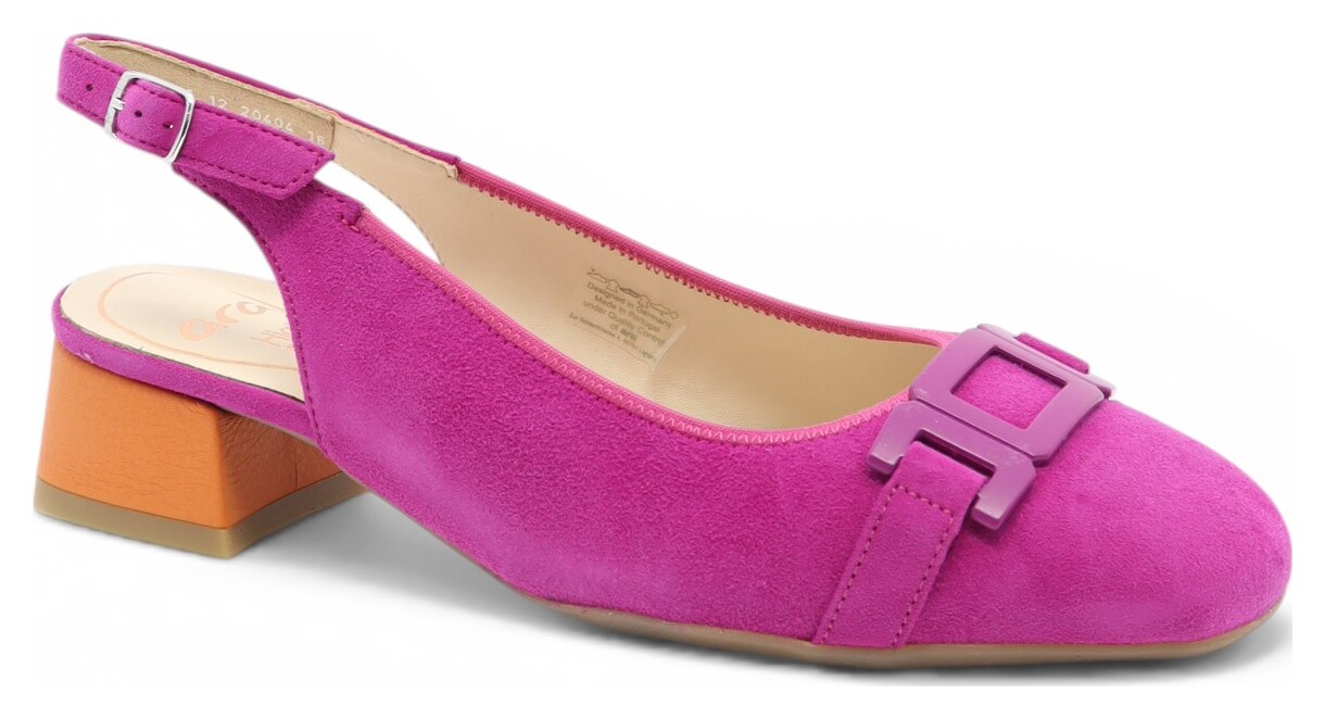 SOULIER AVEC COURRIE AU TALON-93974