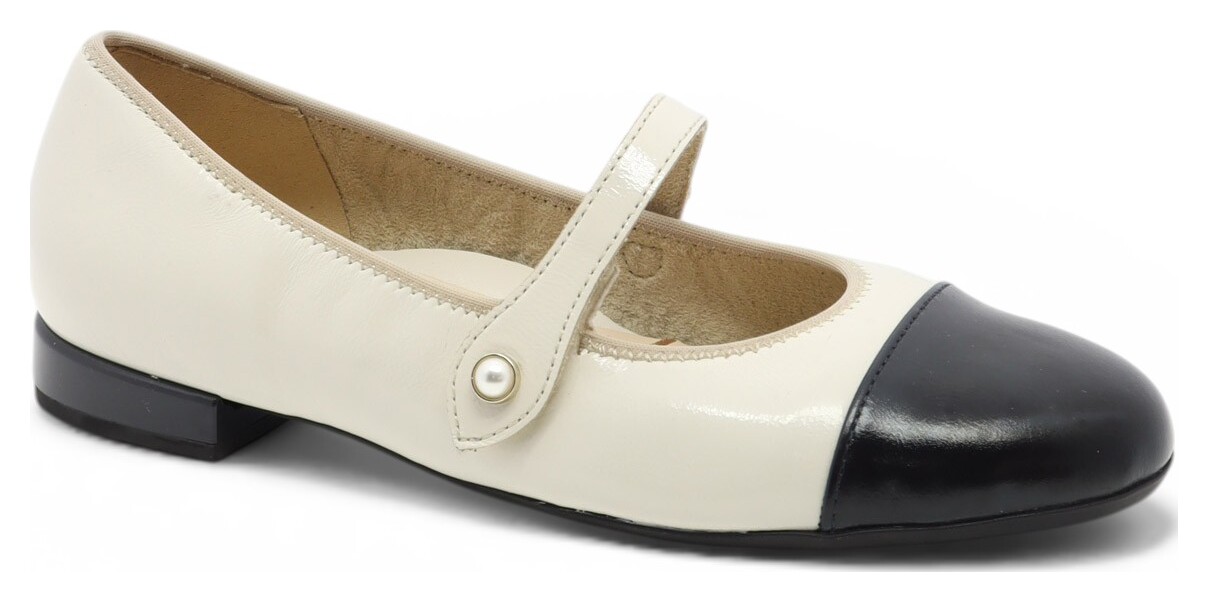 SOULIER AVEC COURROIE-93993